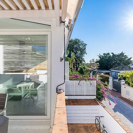 בית נופש Spacious House With 3 Bedrooms And Private Pool מארבלה