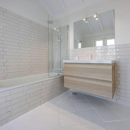 Spacious House With 3 Bedrooms And Private Pool * מארבלה