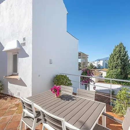 בית נופש Spacious House With 3 Bedrooms And Private Pool *